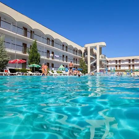 Hotel Amfora 3*